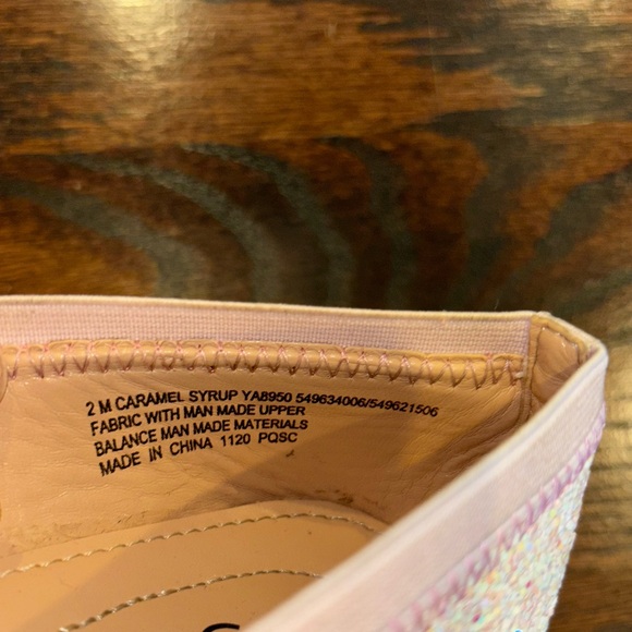 Sugar, pink sequin flower detail shoes. Girls size 2 - Picture 2 of 4